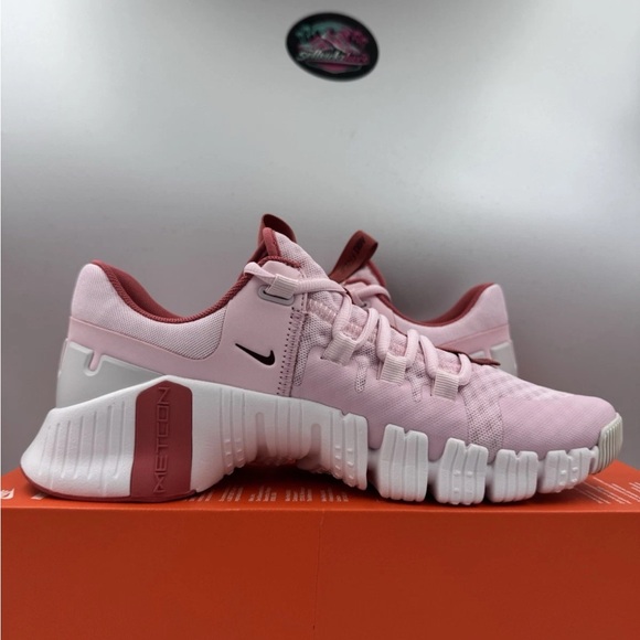 Nike Free Metcon 5 Pink Foam BRAND NEW Multiple Sizes - Picture 5 of 8